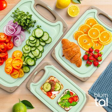 Набір обробних дощок Blumtal 3 розміри (S/M/L) - Велика пластикова обробна дошка з пазами для соку та ручкою - Міцна кухонна обробна дошка без BPA (зелена, комплект з 3 предметів)