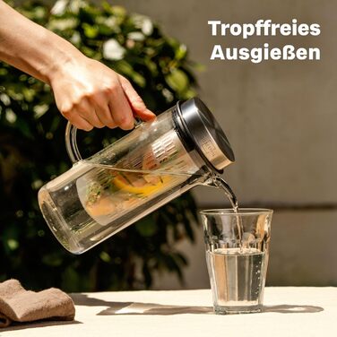 Набір із 2 скляних графинів 1 л з вставкою для фруктів Silberthal