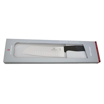 Кухонный нож Victorinox SwissClassic Santoku лезвие 17см рифленый. из черного. с ручкой в подарочной упаковке.