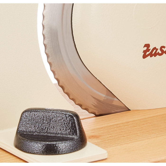 Ручная хлеборезка Zassenhaus CLASSIC Solingen Blade Steel Толщина резки 1-18 мм Доска и кривошип из бука Размеры 30 25,5 19 см (бежевый, 11,75 x 8 дюймов)