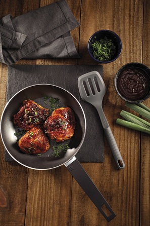 Лопатка з прорізами Tramontina Softta (7096838)