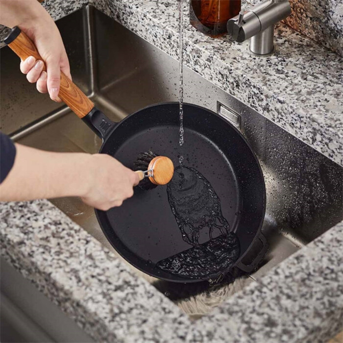 Сковорода чугунная Fiskars Norden 28 см (1026571)