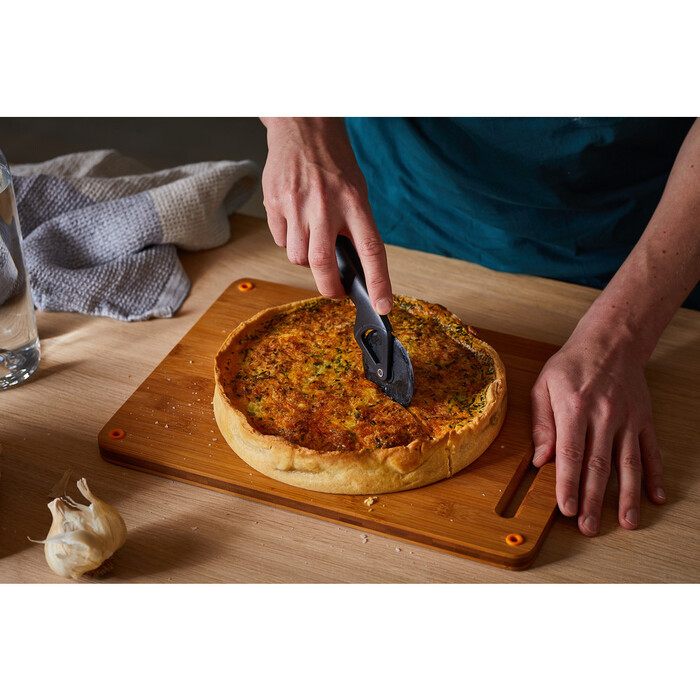 Нож для пиццы Fiskars Functional Form (1019533)