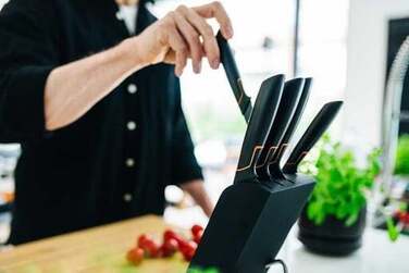 Набір ножів Fiskars Edge з підставкою, 5 шт (1003099)