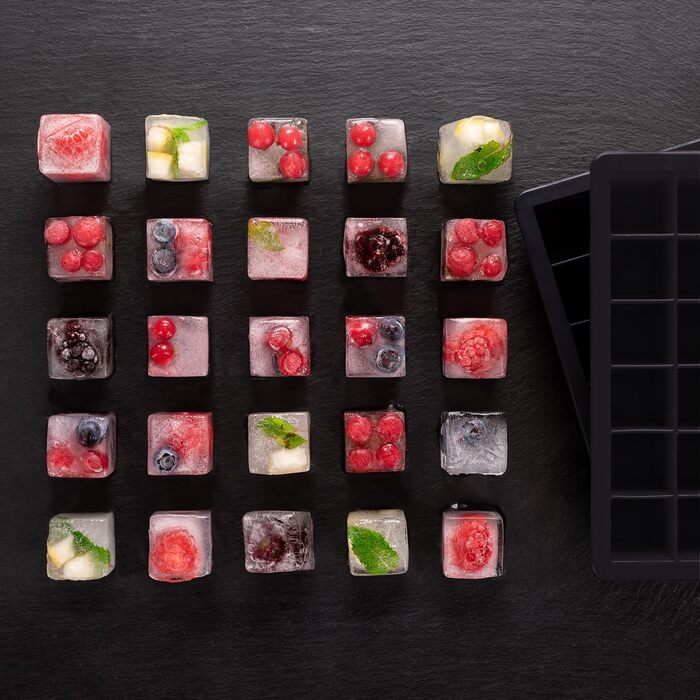 Силіконові формочки для льоду Blumtal 2x24 - Формочка для льоду - Силіконова формочка для льоду для кубиків льоду 2,6 см - 2 x формочки для льоду розміром M - Льодогенератор без BPA 2 шт. - Чорний, синій - Чорно-сині кубики M Чорний, синій - Чорно-синій