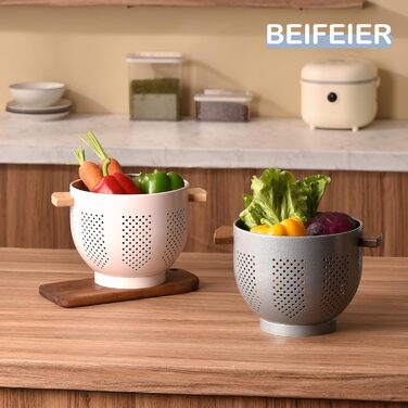 Металеве сито для пасти з дерев'яною ручкою 22 см beifeier