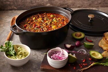 Чавунна жаровня/кокот STAUB, овальна 33 см, 6,7 л, чорна 33 см Чорний
