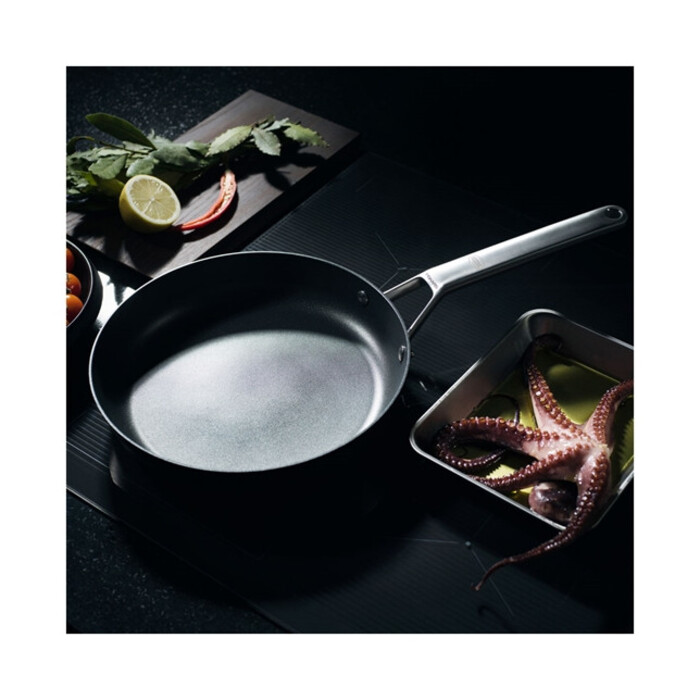 Сковорода Fiskars Taiten OPTIHEAT 26 см (1066947)