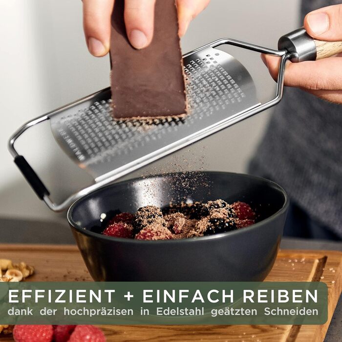 Набір з 2 терток для сиру з нержавіючої сталі з дерев'яними ручками WALDWERK