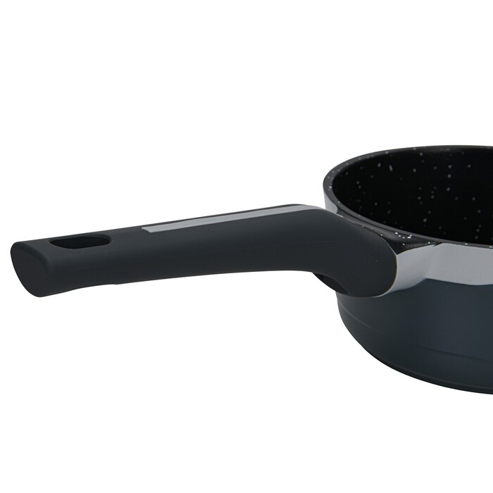 Ковш Fissman со стеклянной крышкой LUXURIA 16x8см/1,3л алюминий с антипригарным покрытием (14549)