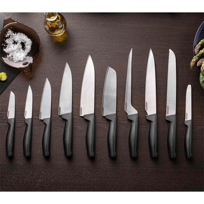 Нож Santoku Fiskars Hard Edge 16 см (1051761)