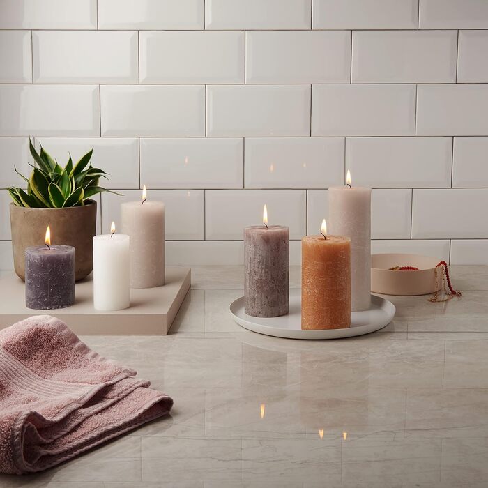 Свічки Bolsius Rustic Pillar Candles - Оливково-зелені - Набір з 4 шт. - Декоративні побутові свічки - Час горіння 60 годин - Без запаху - Натуральний рослинний віск - Без пальмової олії - Оливково-зелені (19 x 7 см, Антрацит)