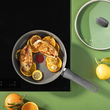 Tefal Сотейник з кришкою Renewal, 24см, алюміній, бакеліт, скло, чірий