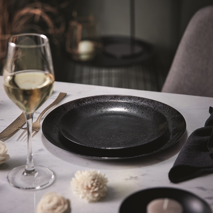 Тарілка обідня Luminarc Diana Black, 25 см (6788142)