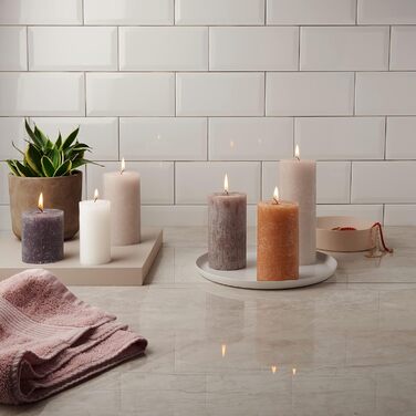 Свічки Bolsius Rustic Pillar Candles - Оливково-зелені - Набір з 4 шт. - Декоративні побутові свічки - Час горіння 60 годин - Без запаху - Натуральний рослинний віск - Без пальмової олії - Оливково-зелені (19 x 7 см, Антрацит)