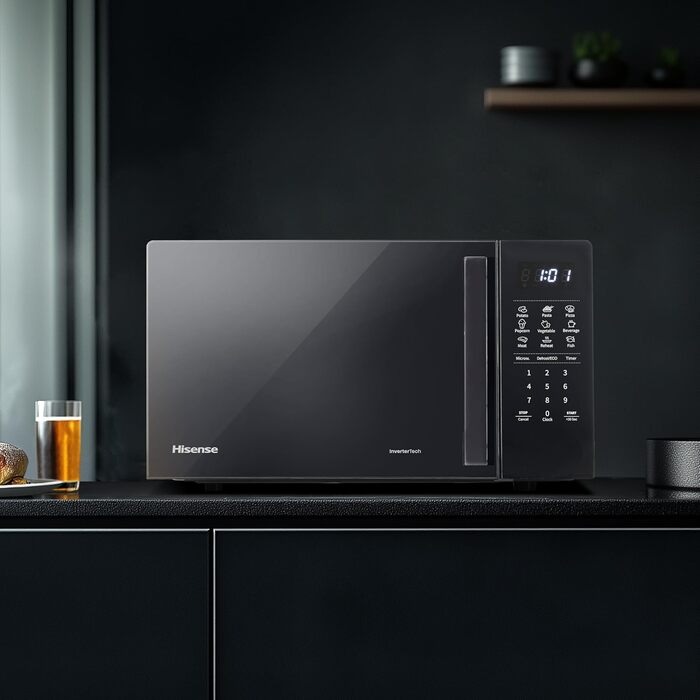 Мікрохвильова піч Hisense H20MOBP1HI / 700 Вт / InverterTech / Керамічне покриття / Преміальне скло / Виготовлена на замовлення, багатофазне приготування / Функція розморожування / 5 рівнів потужності / Блокування від дітей / Чорна (20 л, цифрове керуванн